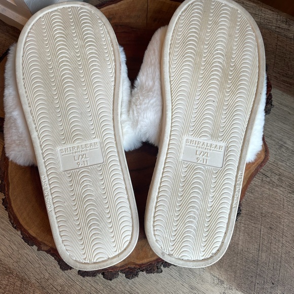 Slippers & Wine Glass for the Bride to Be - Picture 3 of 6